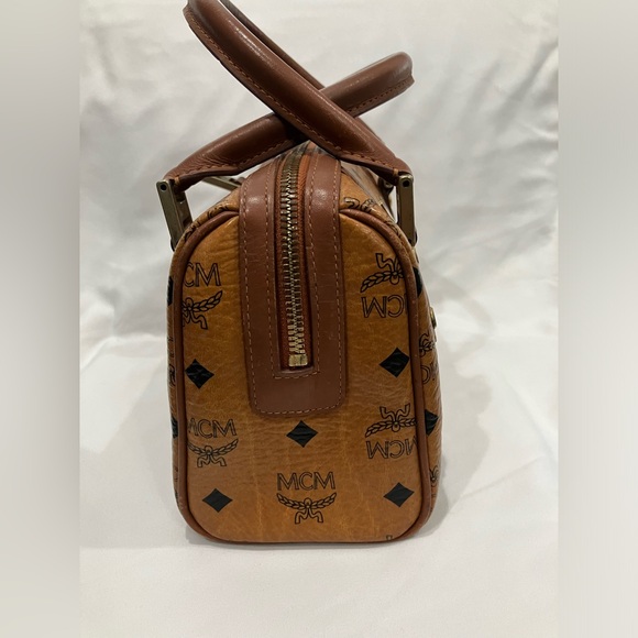 MCM - Picture 2 of 12